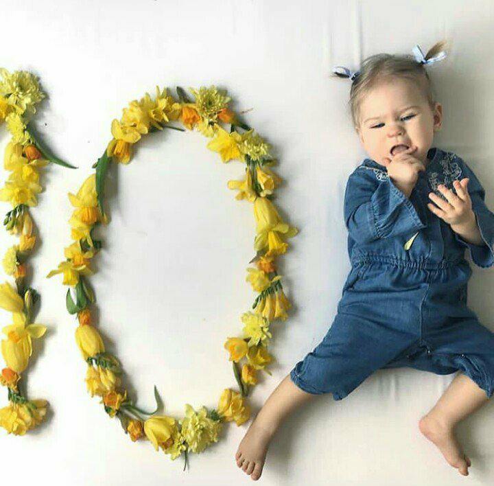 أفكار جلسات تصوير للطفل بالصور ووضعيات تصوير الأطفال حديثي