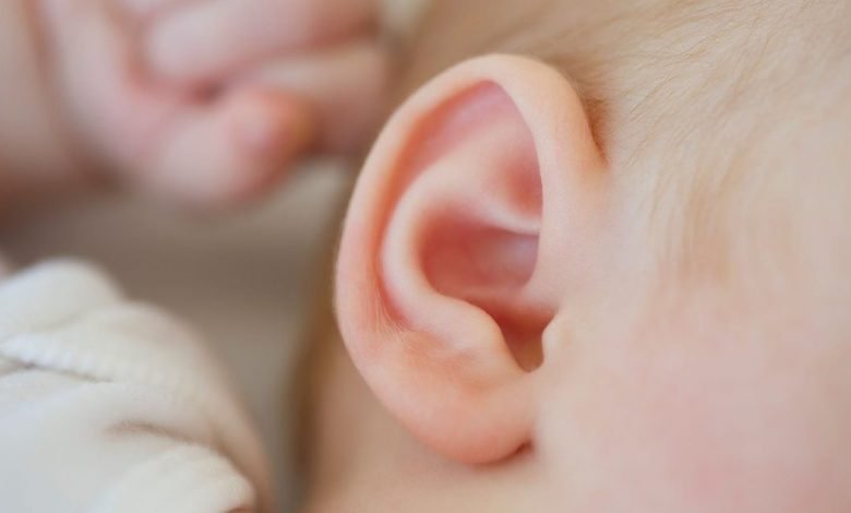 تطور السمع عند الأطفال الرضع
