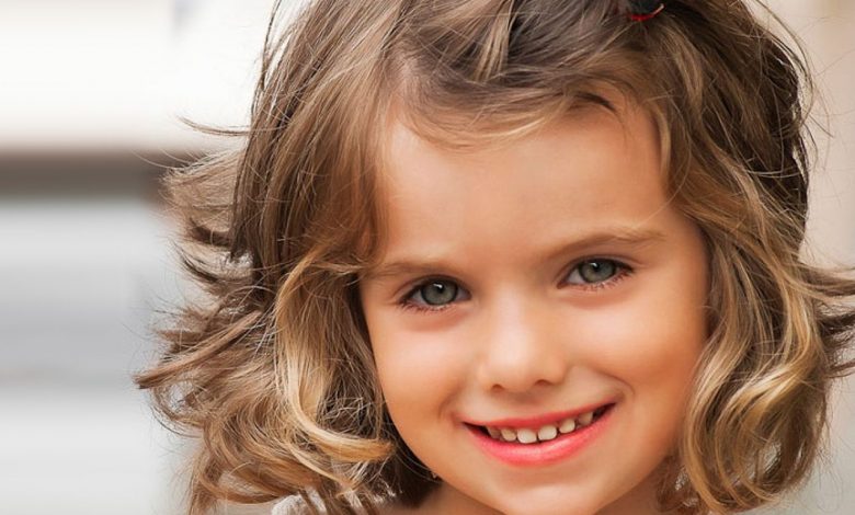 علاج الشعر المتقصف للأطفال