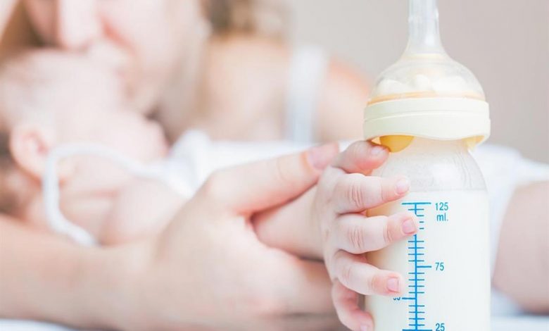 أسباب رفض الطفل الرضاعة الصناعية