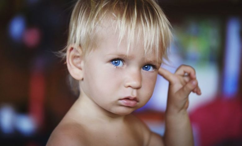 علاج شمع الأذن عند الأطفال كيف تتخلصين من تراكم شمع الأذن عند طفلك